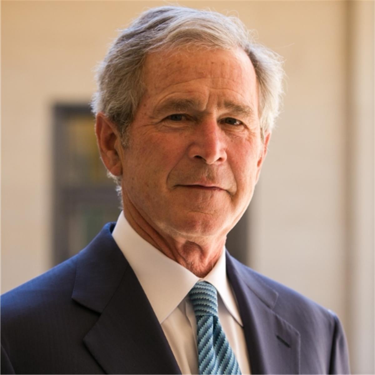 George W. Bush dirigió el país en un momento de gran desafío y cambio.