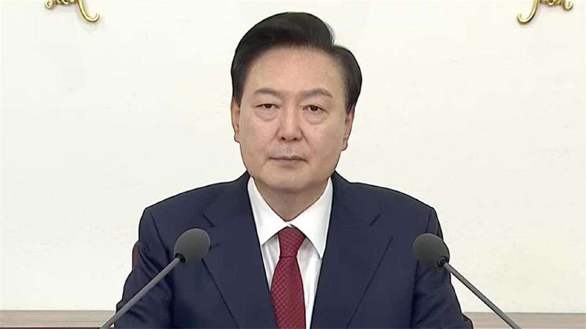 Yoon Seok-yeol evade la primera orden de arresto: Pese a tener una orden de aprehensión, la fiscalía pública de Corea del Sur se muestra reticente a irrumpir en la residencia presidencial